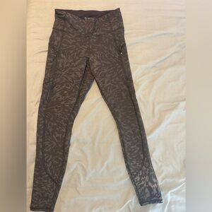 Athleta Ranier Printed Tight Black Leopard Reflective Sz xsp